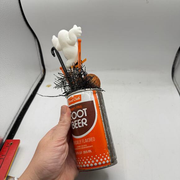 Halloween Haunting Vintage Decor centerpiece - Multimedia Assemblage tin can - Picture 6 of 7